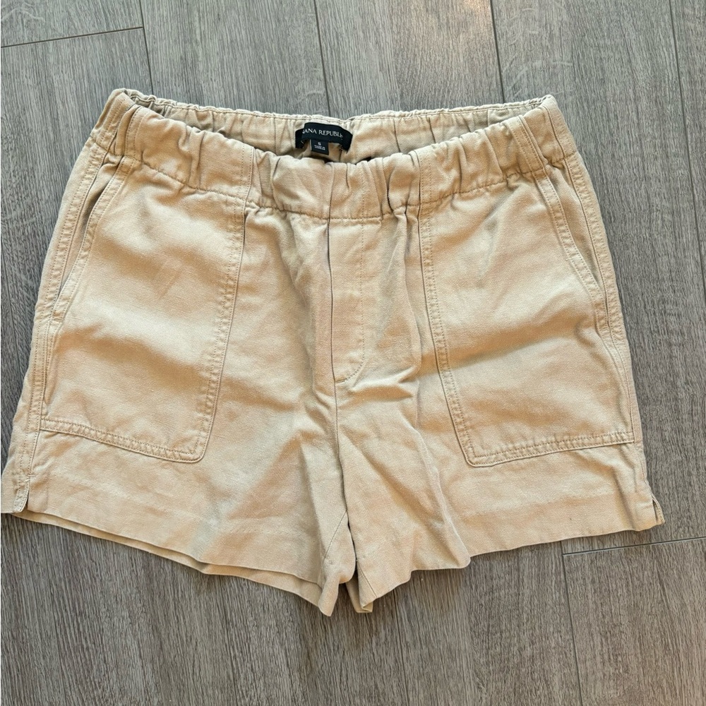 High wasted linen shorts